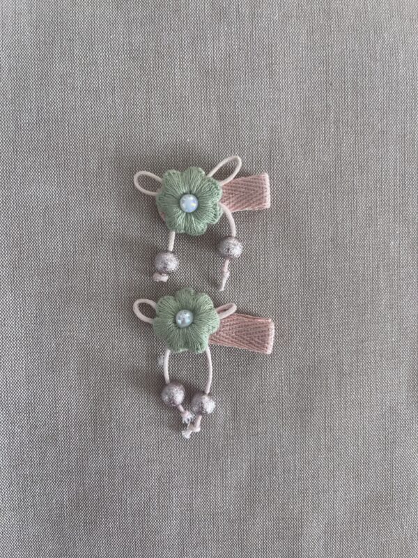 BROCHES FLOR TEJIDA