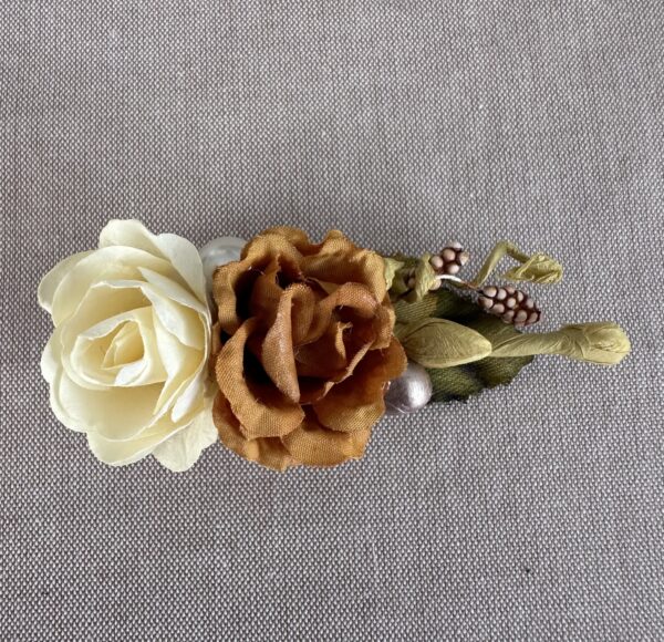 broche de tela 411(1)
