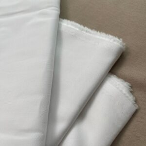 PIQUÉ BLANCO - Imagen 1